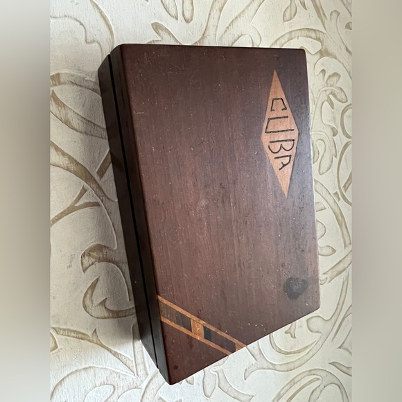 Vintage Cuban Wooden Box with Inlay Design - Picture 1 of 3